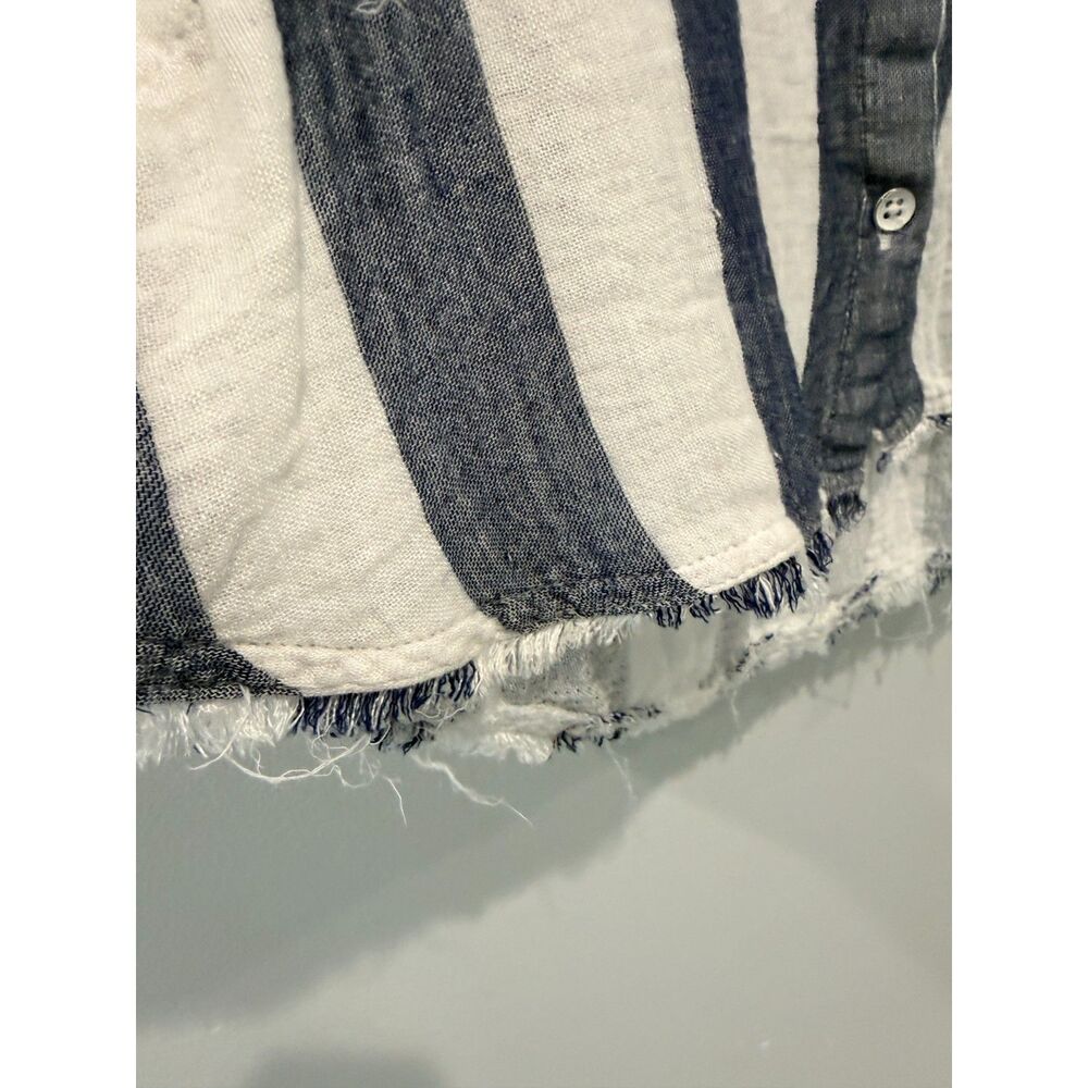Philosophy White Striped Sleeveless Button Down Top | Large